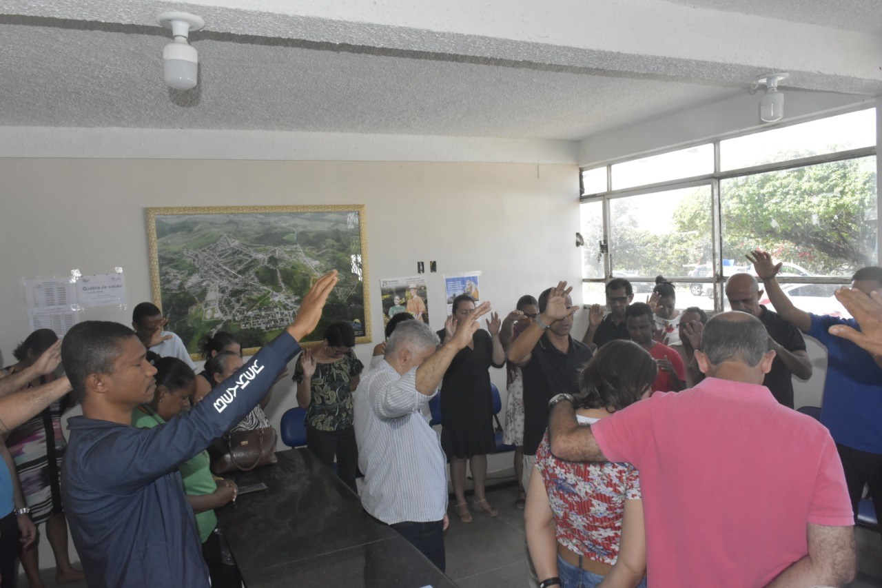 Camacã: Prefeito Oziel reassume o mandato